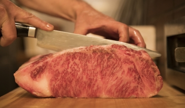 Tajima Beefsteak 炉窯炭焼ステーキと但馬牛